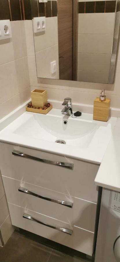 Madrid Piruli Home- Cozy Apartment With Nice Patio المظهر الخارجي الصورة